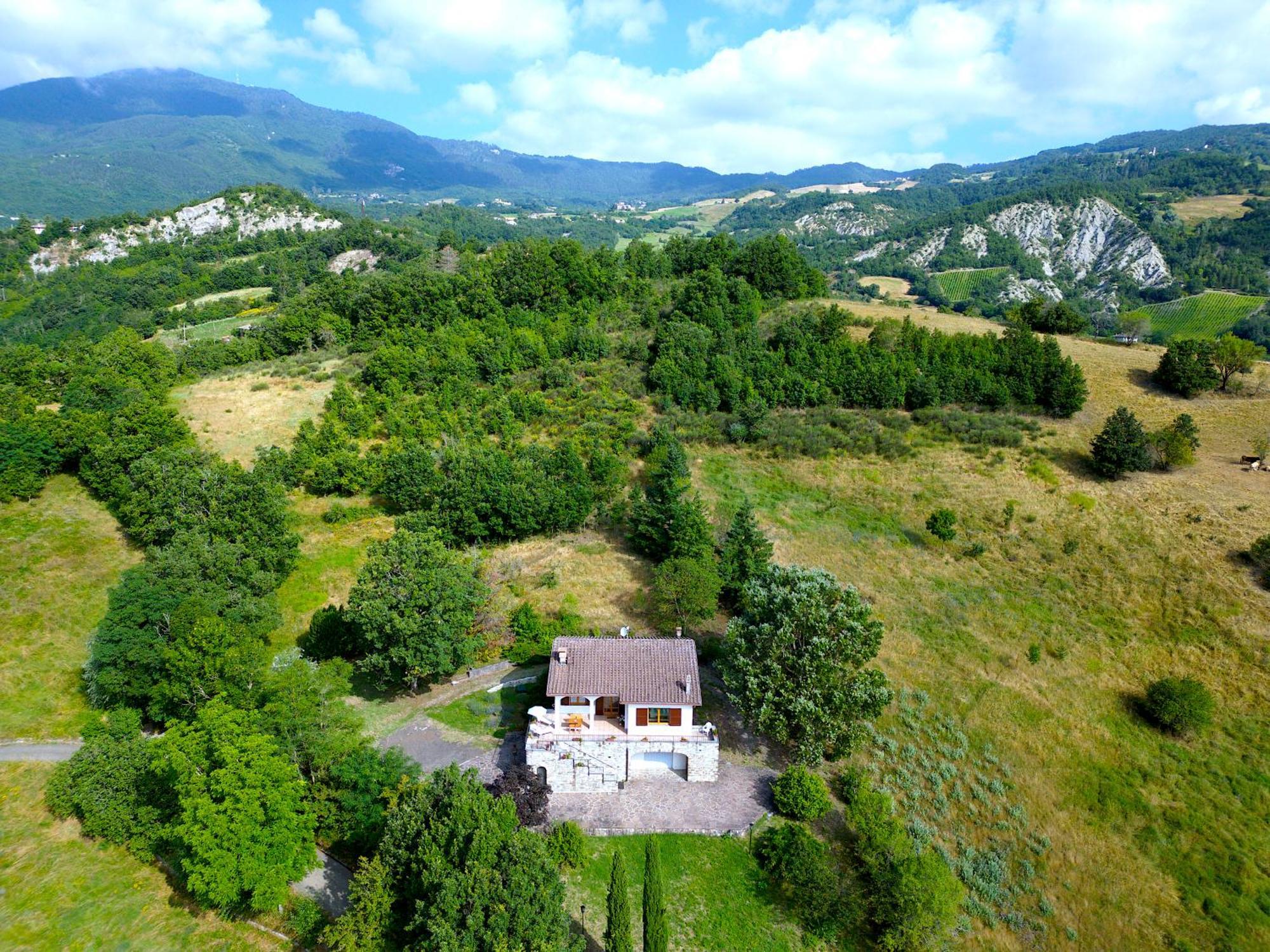 Casa Del Bosco - Vista Mozzafiato & Parco 4 Ettari Villa Bobbio Bagian luar foto